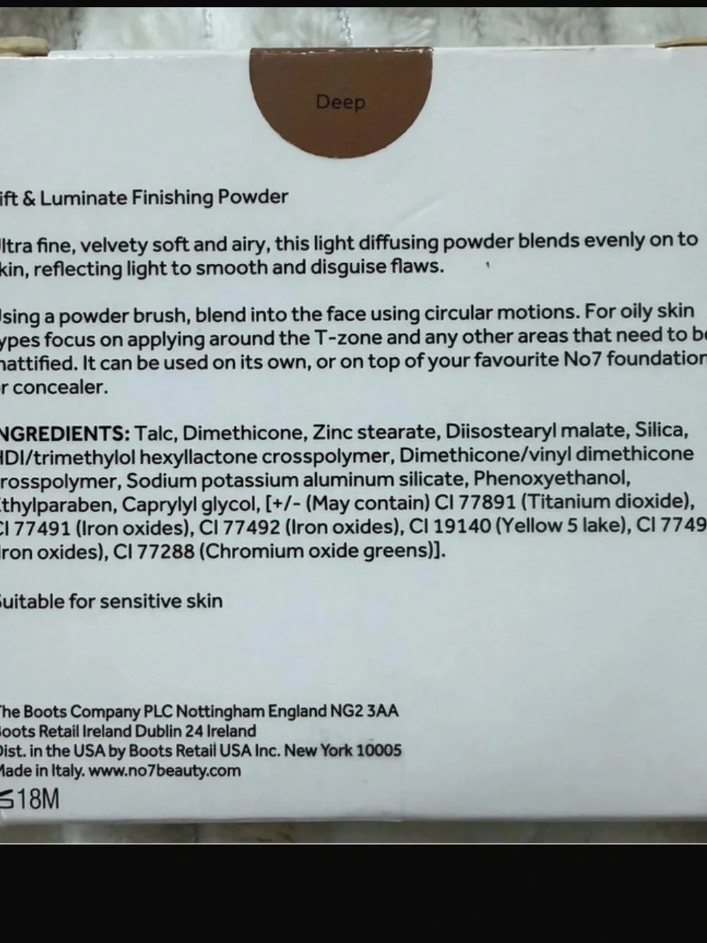 No7 Lift & Luminate Translucent Finishing Powder - Deep